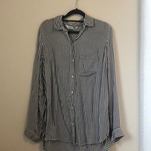 Old Navy striped shirt